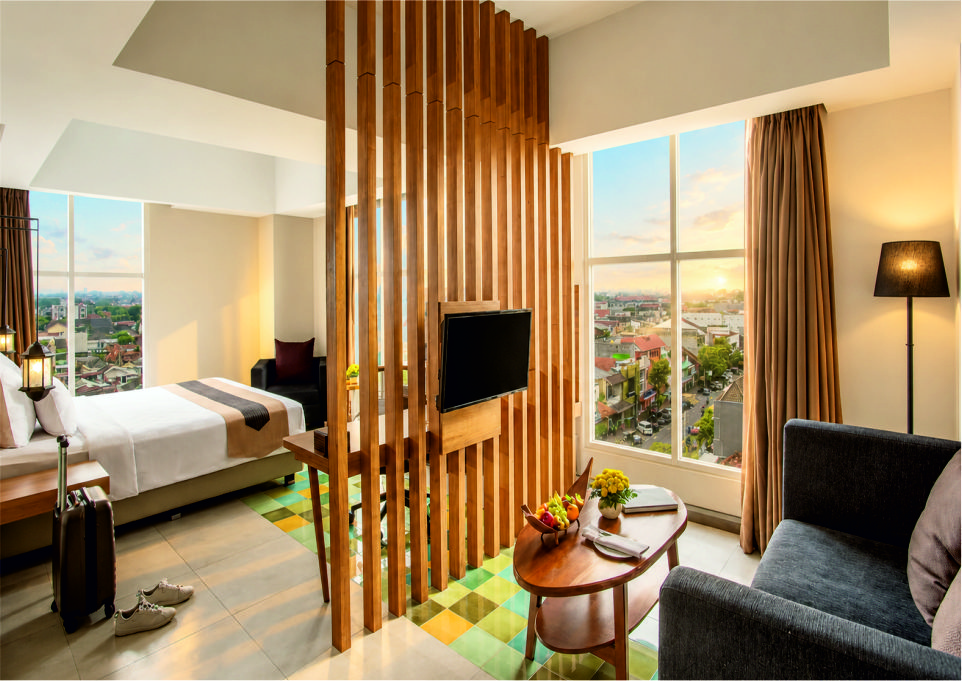 SUITE ROOM