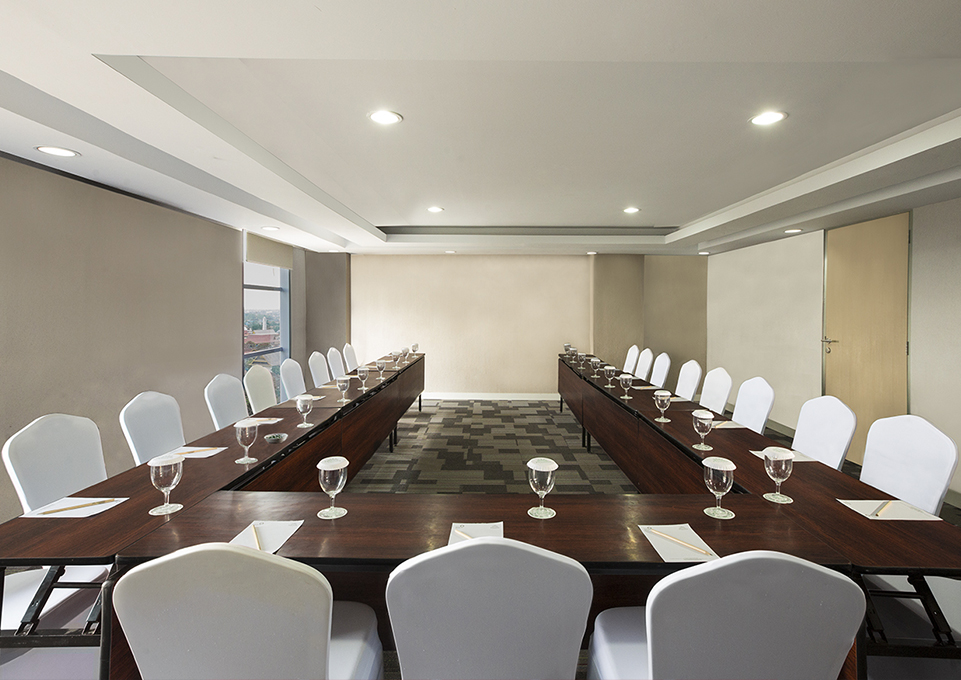 Diamond Meeting Room