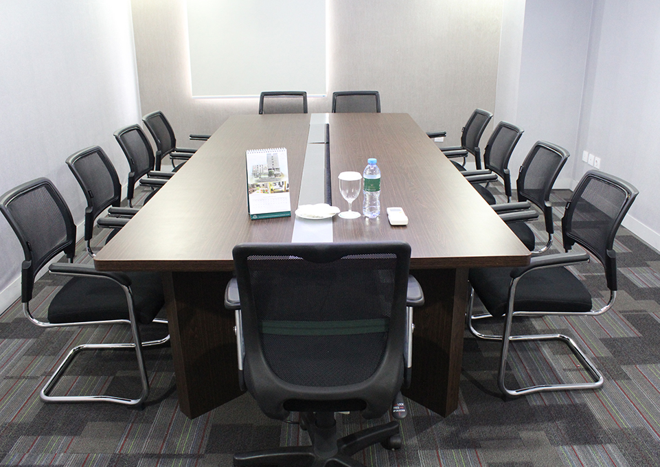 Opal Meeting Room