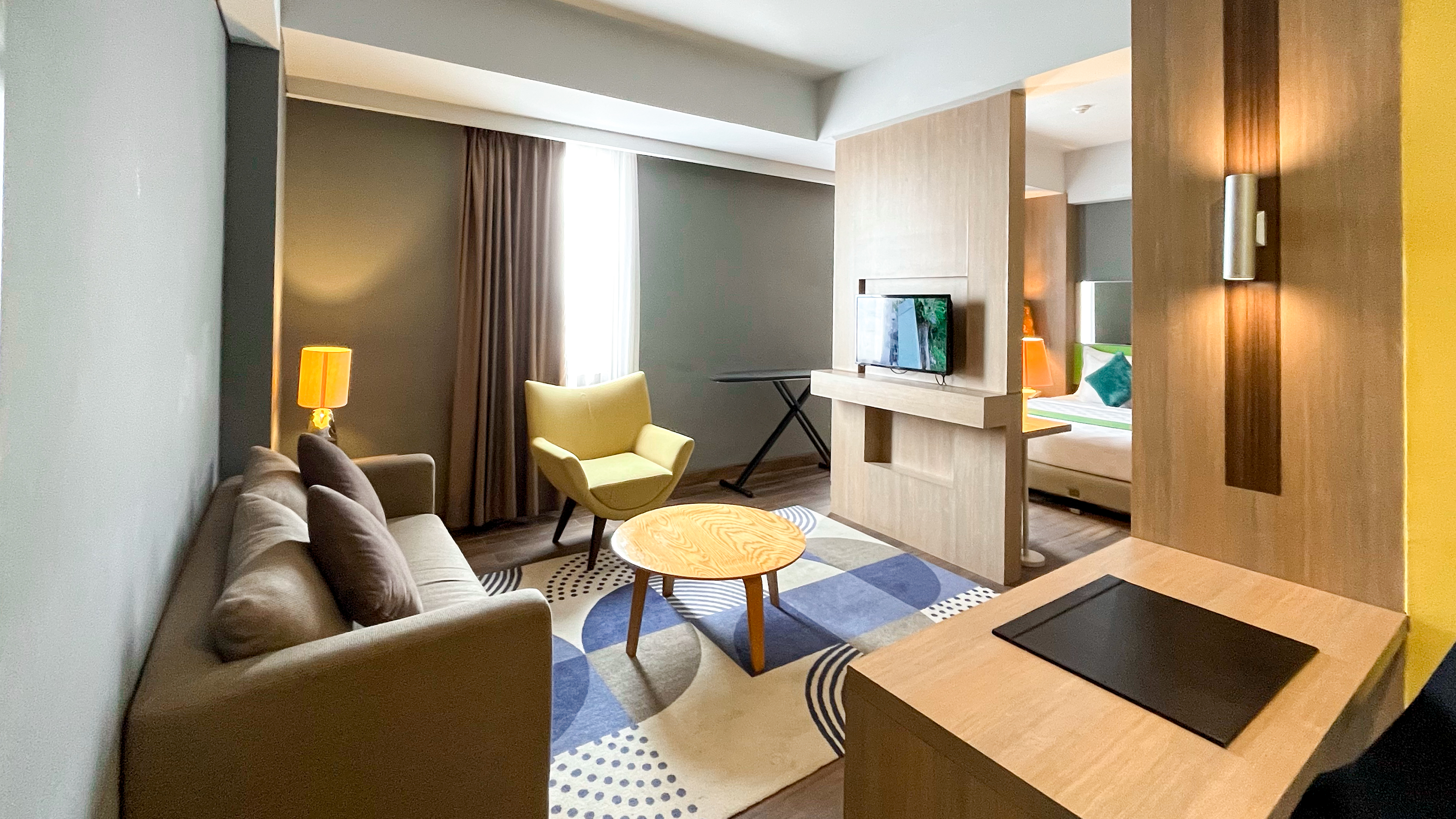 SUITE KHAS GRESIK