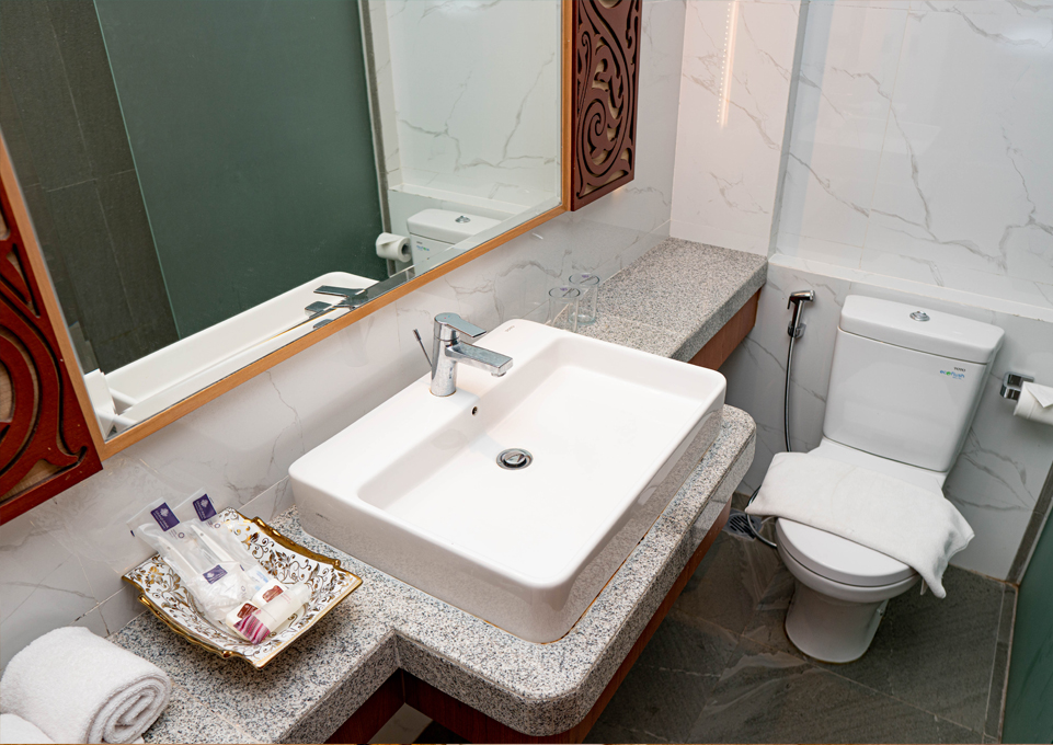 Amenities & Toilet