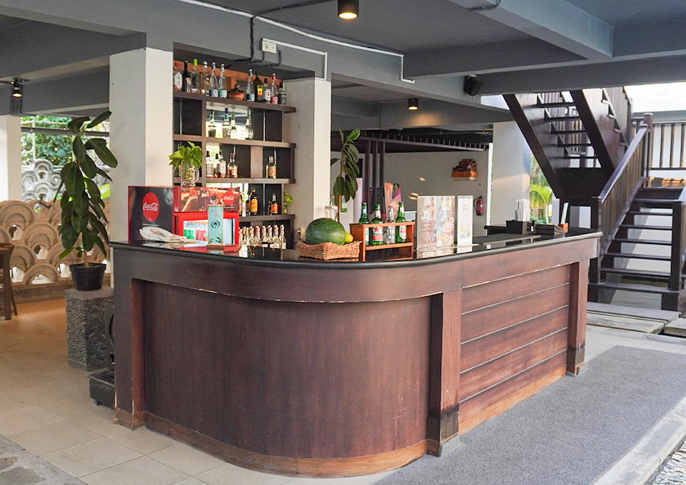 Kelapa Pool Bar