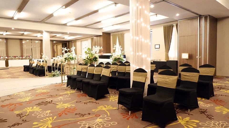 THE WEDDING PACKAGE