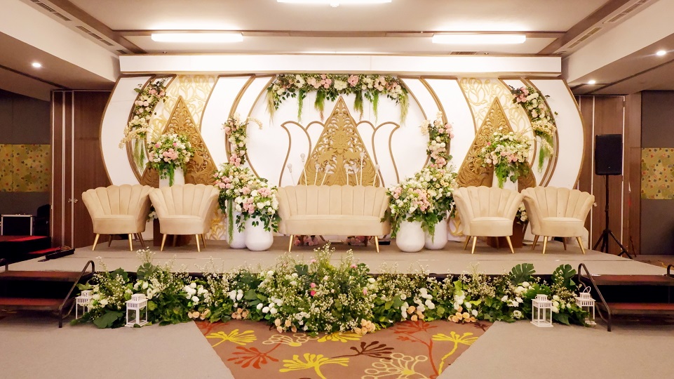 THE WEDDING PACKAGE